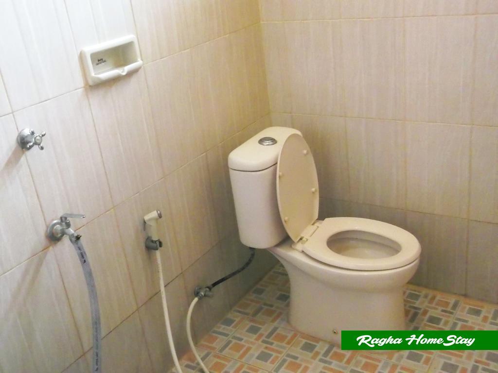 Ragha Homestay Batukaras Exterior photo