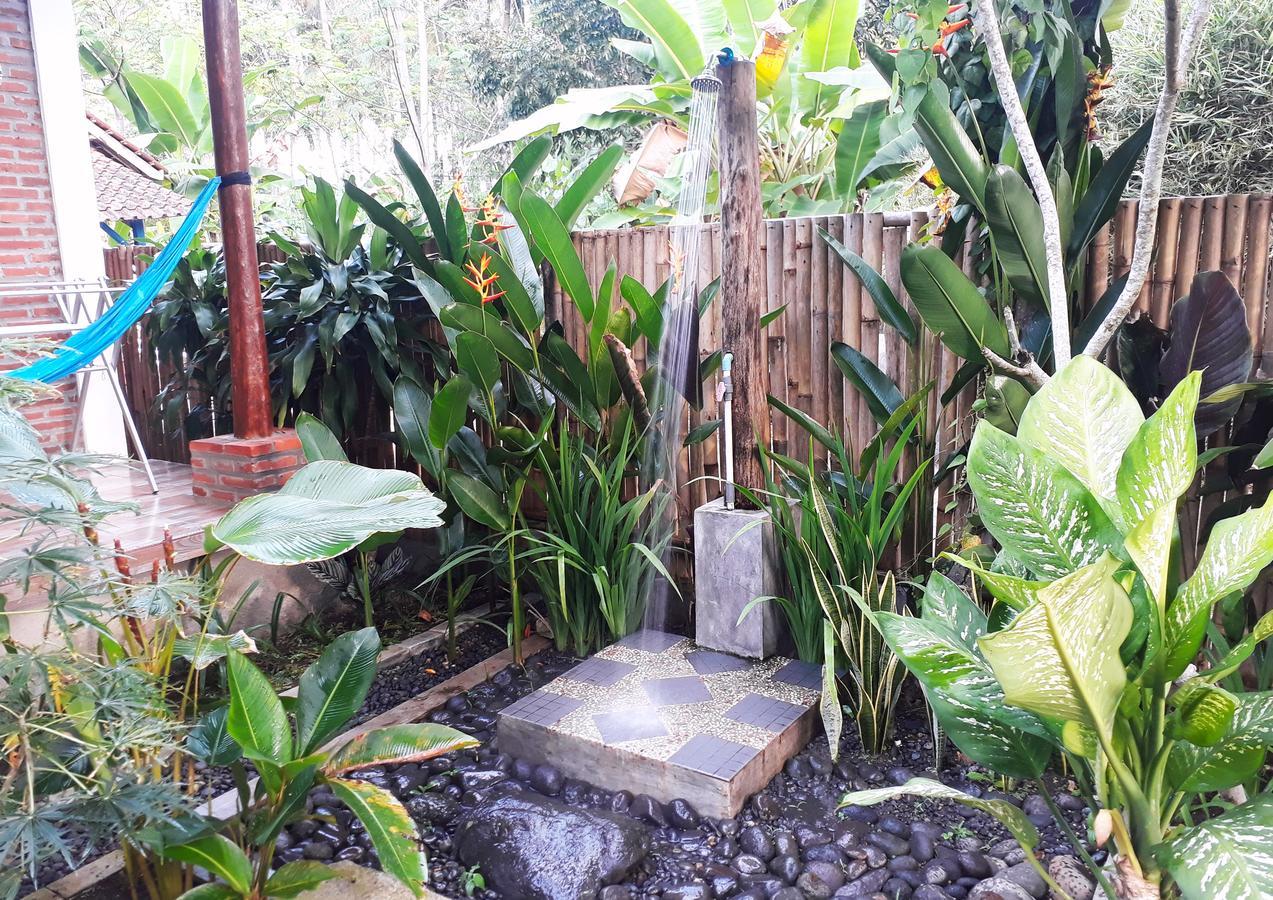 Ragha Homestay Batukaras Exterior photo